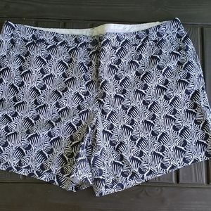 Crown & Ivy Zebra Shorts  navy and white 24W